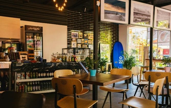 Retail & Hospitality